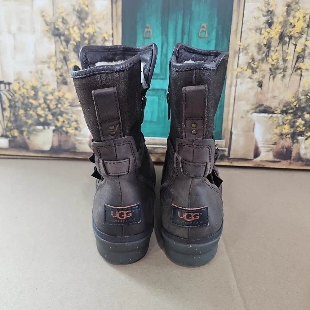 UGG Simmens‎ Winter Boots Women's Size 10 Brown Leather Waterproof Buckle Strap